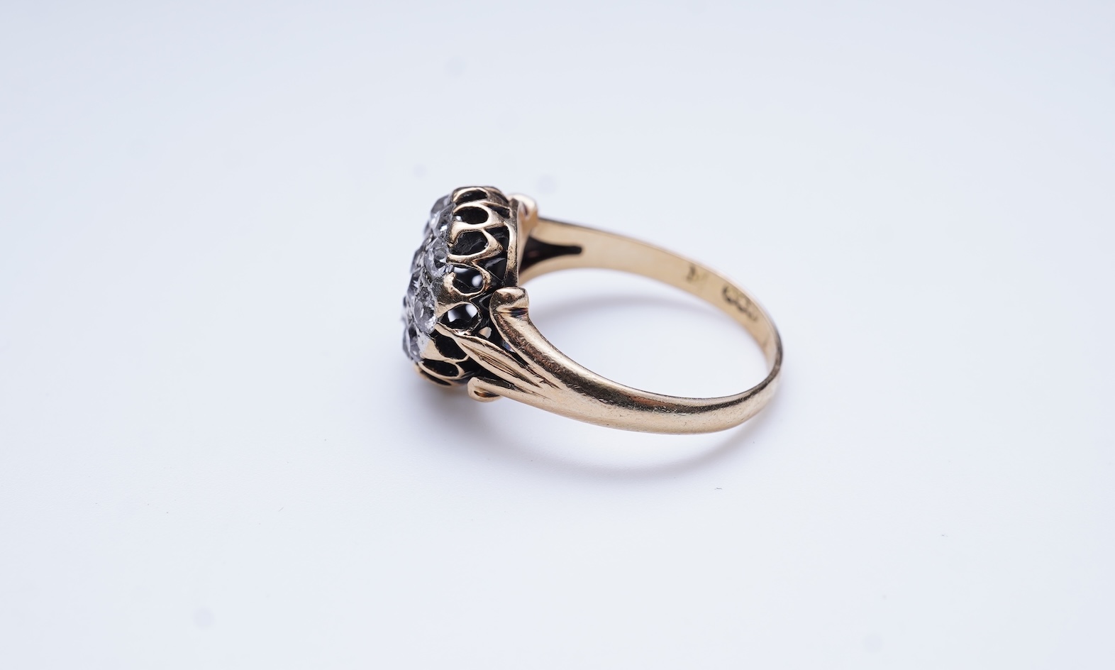 A diamond cluster ring, circa 1900